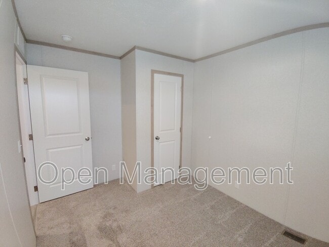 Building Photo - 120 Terry Blvd