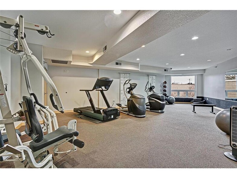 Exercise Room - 2600 University Ave SE