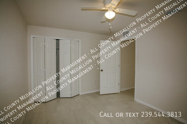 Building Photo - 1309 SE 8th Pl