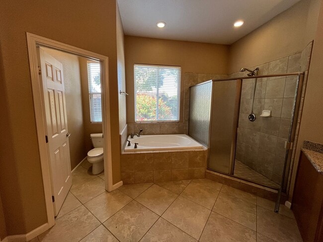 Building Photo - 206 S Argyle Pl