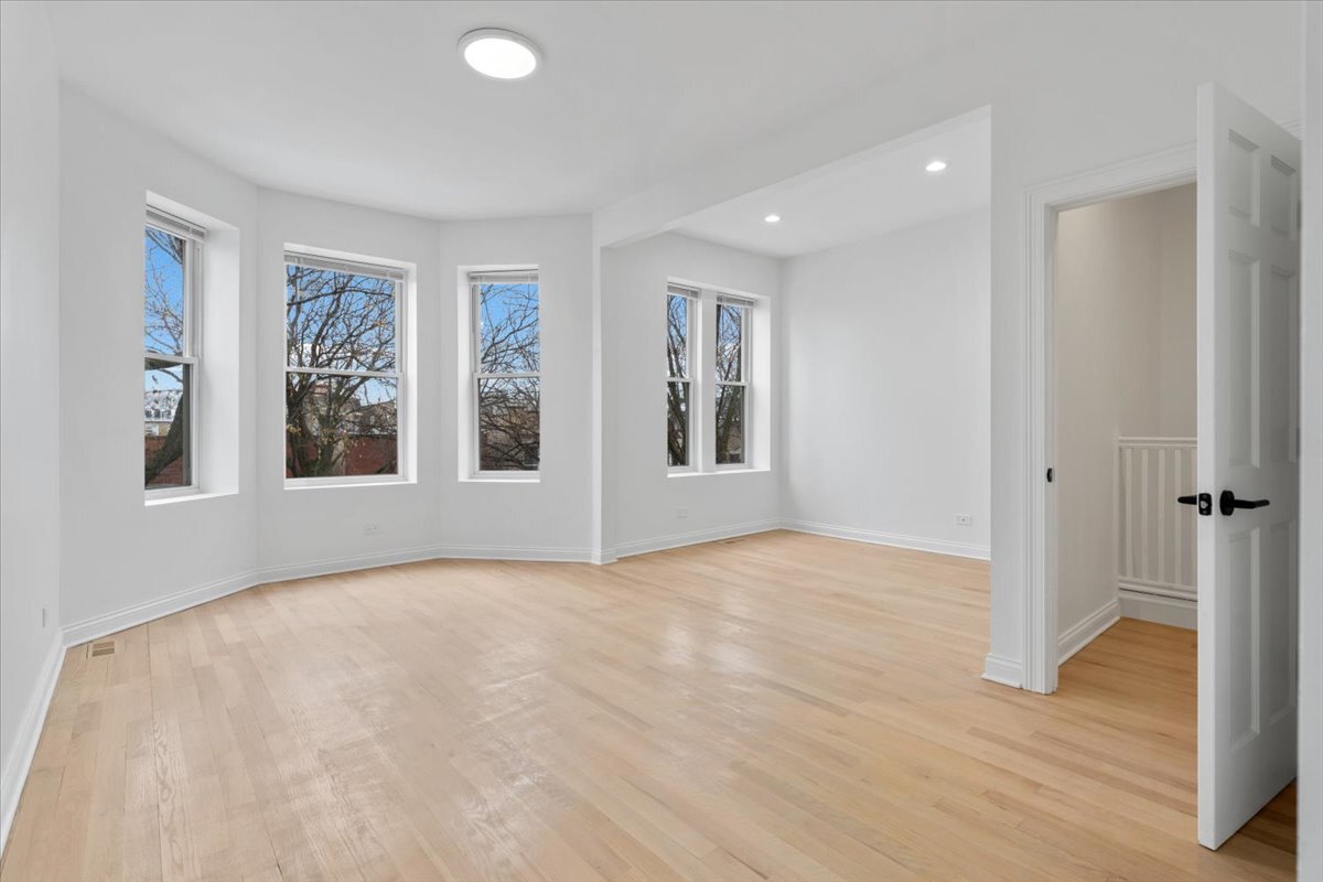 Building Photo - 2649 W Thomas St