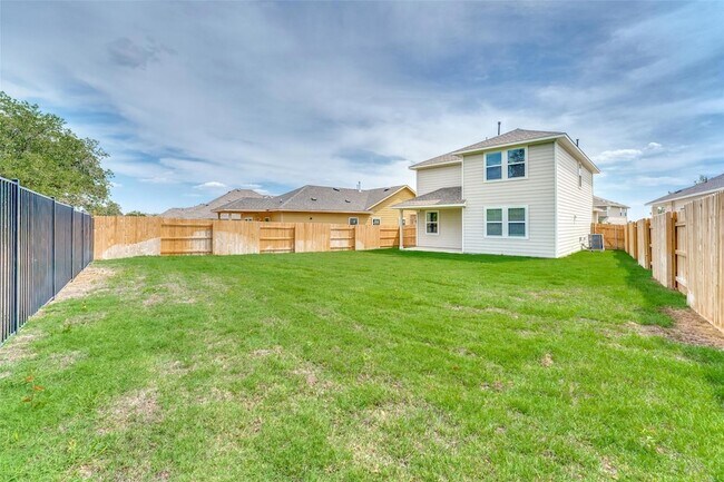 Building Photo - 68 Bent Trl Ln