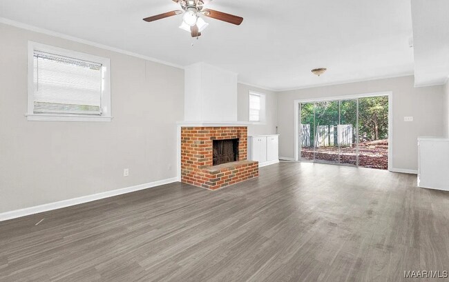 Building Photo - 3667 Willow Ln Dr