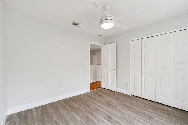 Building Photo - 18154 Sandy Pointe Dr