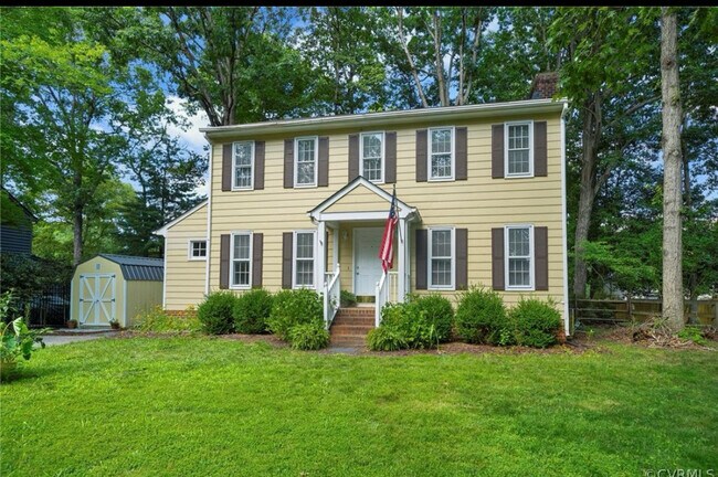 Building Photo - 517 Coralberry Dr
