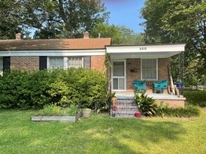 Building Photo - 5019 Baylor St