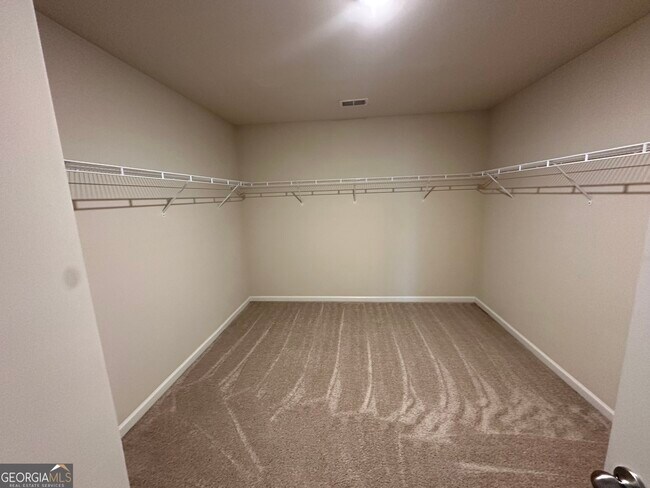 Building Photo - 376 Pernell Dr