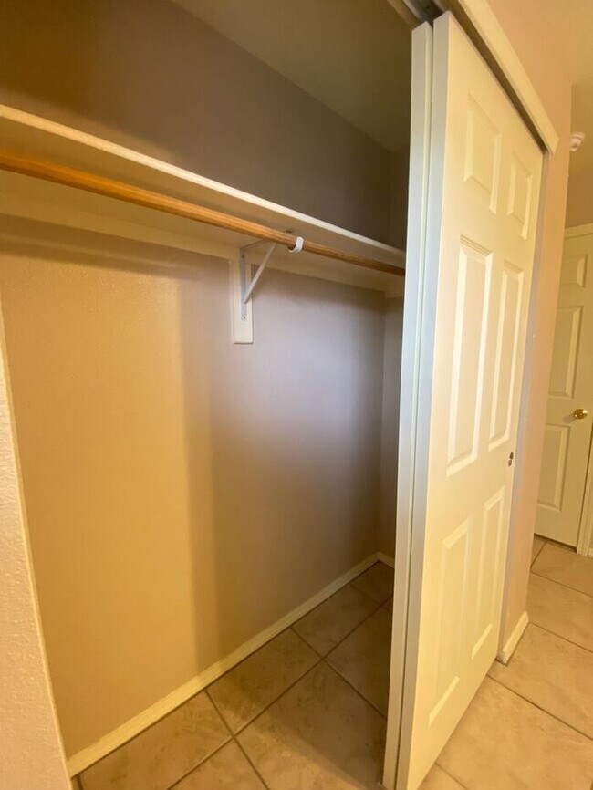 Building Photo - 2BR/1Bath - 4 Plex in Rio Rancho
