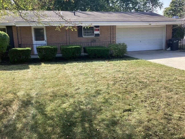 Building Photo - 495 Meadow Ln