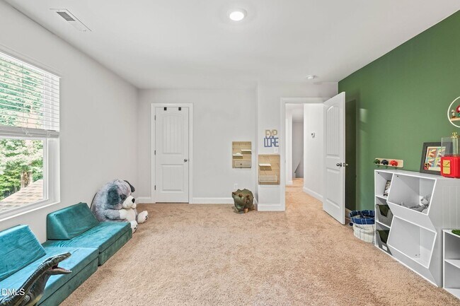 Building Photo - 947 Weatherby Ln