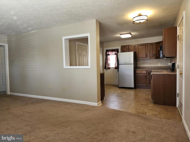 Building Photo - 739 Stouffer Ave