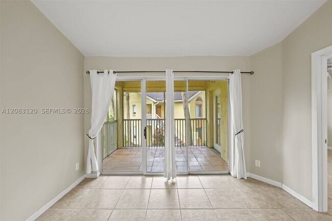 Building Photo - 1076 Coral Club Dr