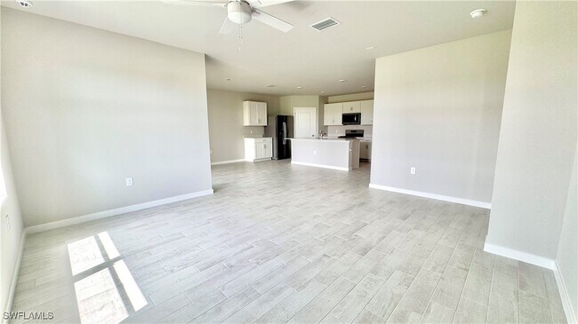 Building Photo - 17710 Shade Tree Loop