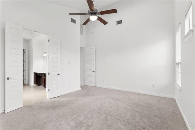 Building Photo - 7201 Garnet Mill Ln