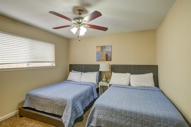 Building Photo - 6614 Winkleman Rd