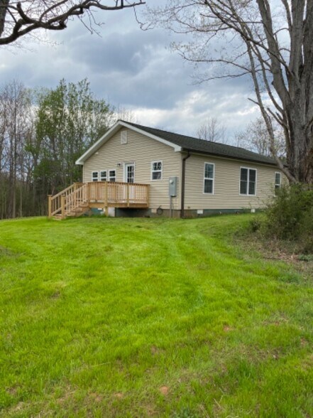 Building Photo - 184 Hudspeth Rd