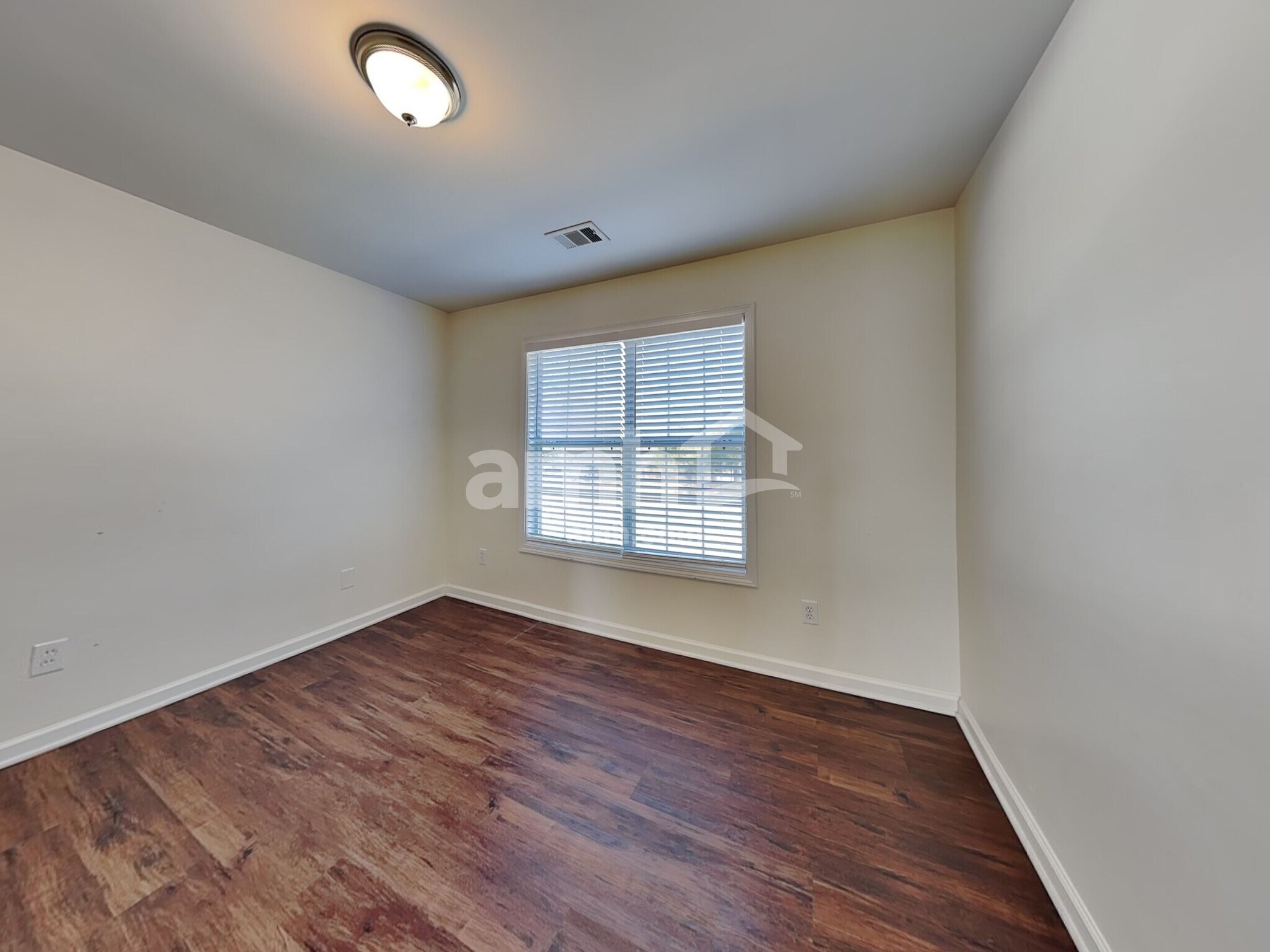 Building Photo - 10087 Harmon Springs Dr