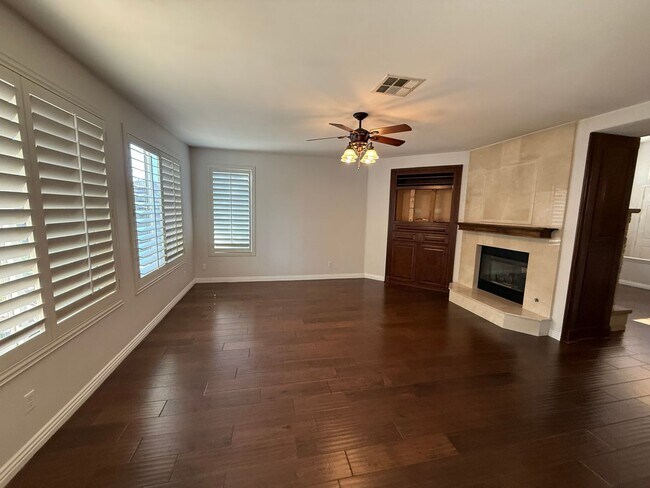 Building Photo - 5128 Corte Tiara