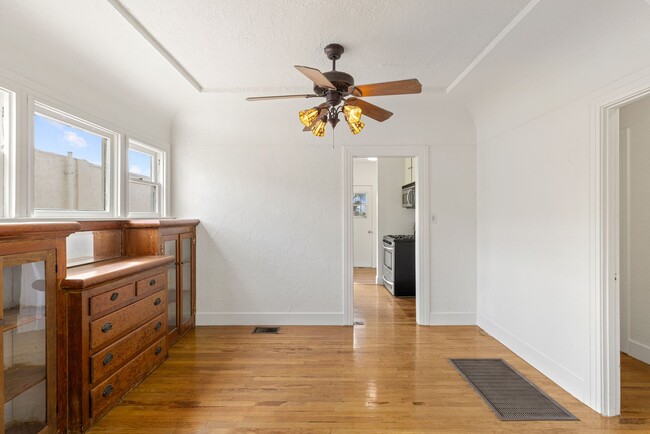 Building Photo - Fully Remodeled Craftsman in North Park! ?...