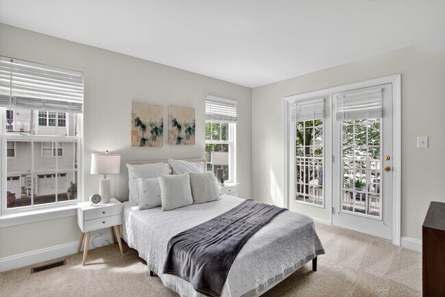 Building Photo - 23 Swanton Ln