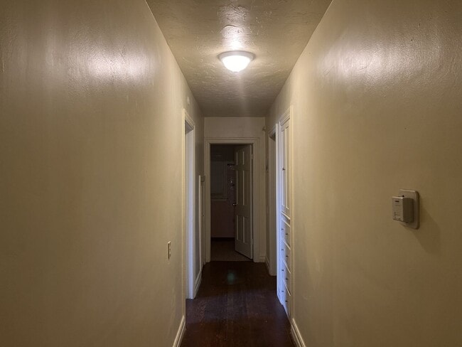 Building Photo - Charming 2-Bedroom unit in Prime Oklahoma ...