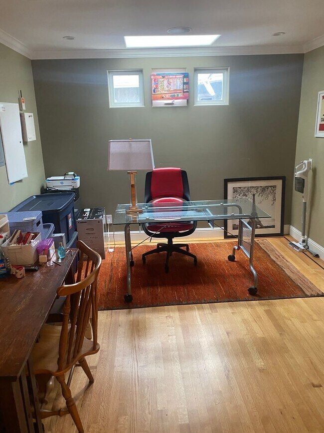 Building Photo - Fully Furnished House in South San Francisco - 2 Bedroom, 2 Bathroom