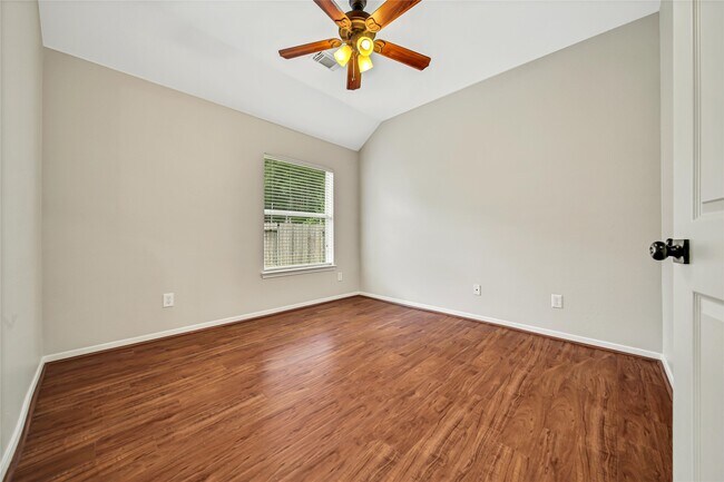 Building Photo - 14526 Red Tailed Hawk Ln