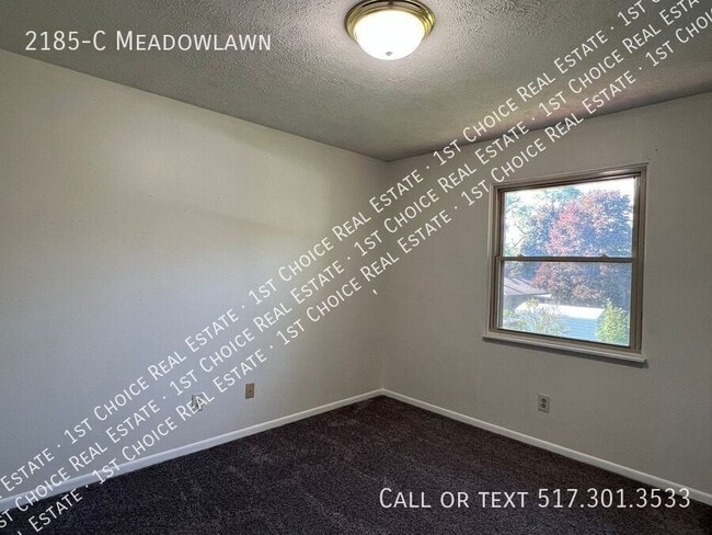 Building Photo - 2185-C Meadowlawn-