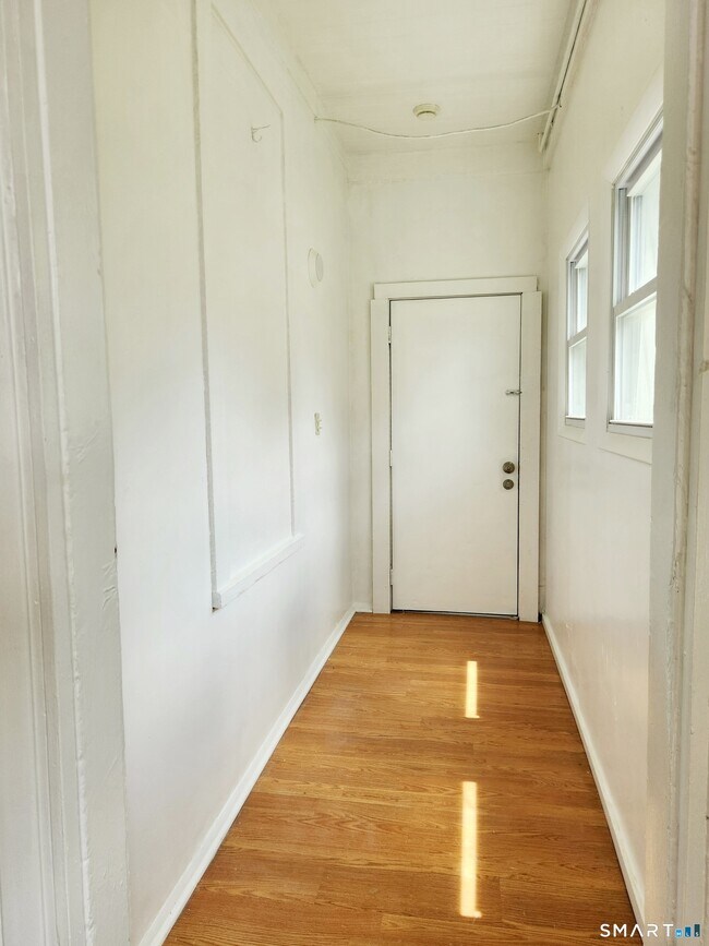 Building Photo - 200 Harral Ave