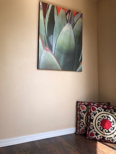 Building Photo - 1745 E Glenn St