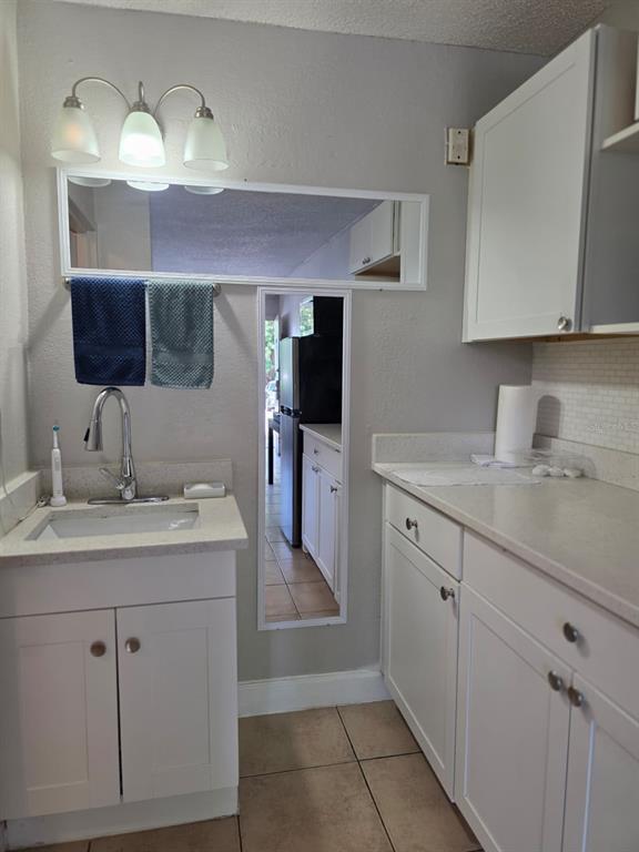 Building Photo - 7900 S Orange Blossom Trail