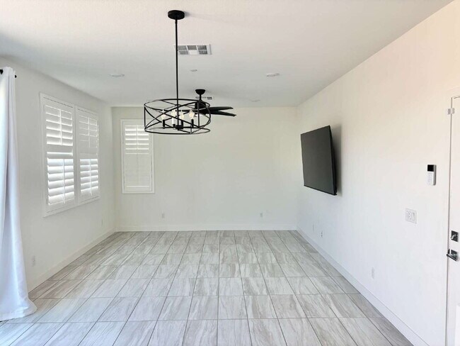 Building Photo - 4 Bedrooms in University Park Available For Rent in January 2026