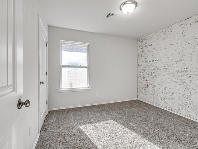 Building Photo - 3012 NW 184th Terrace