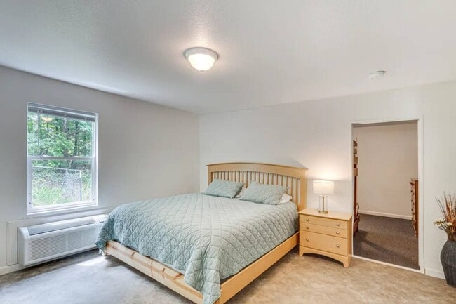 Building Photo - 3101 Bagnell Dam Blvd