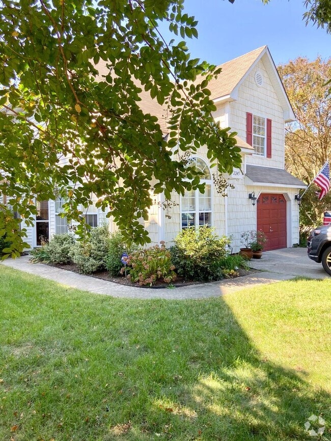 Building Photo - 3BD/2.5BA Home in Chicks Beach with Garage...