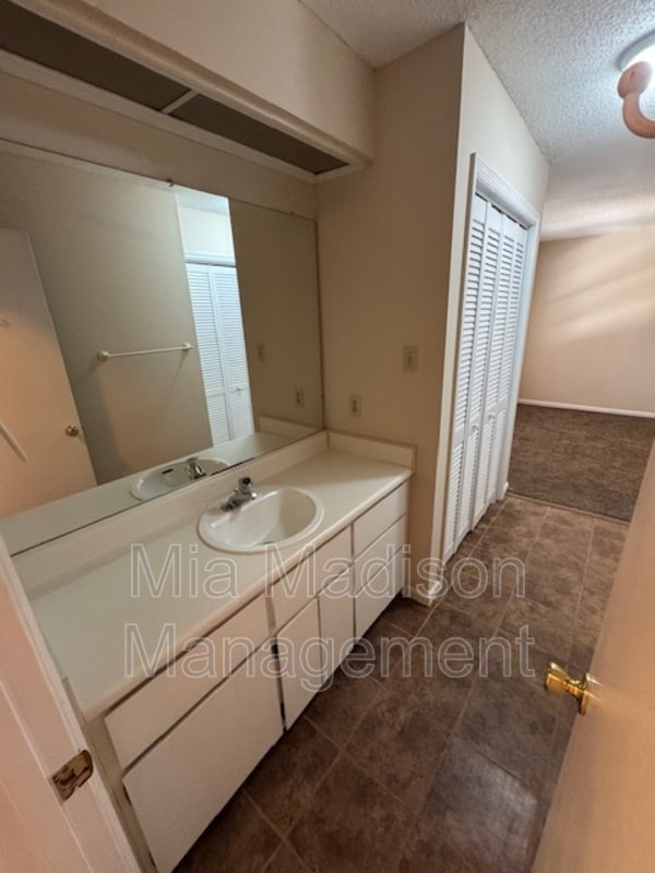 Building Photo - 130 Windmill Ln