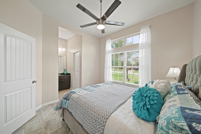 Building Photo - 6614 Sterling Shores Ln