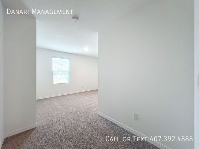 Building Photo - 1679 Meadowlark Dr