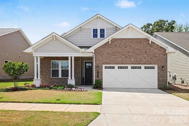Building Photo - 2026 Lake Como Dr