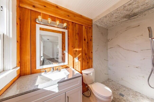 Building Photo - Ready for Summer and Fall Semester 2026! Spacious Four Bedroom near Texas Tech!