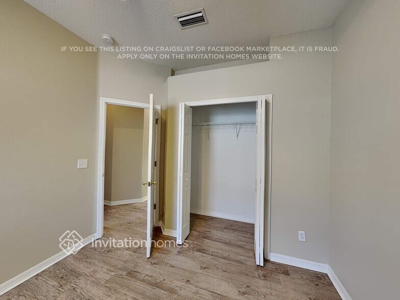 Building Photo - 13707 Ogakor Dr