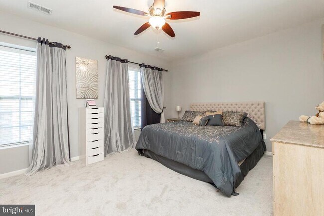 Building Photo - 13949 Hollow Wind Way