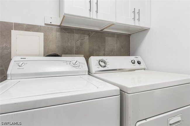 Building Photo - 620 Luisa Ct