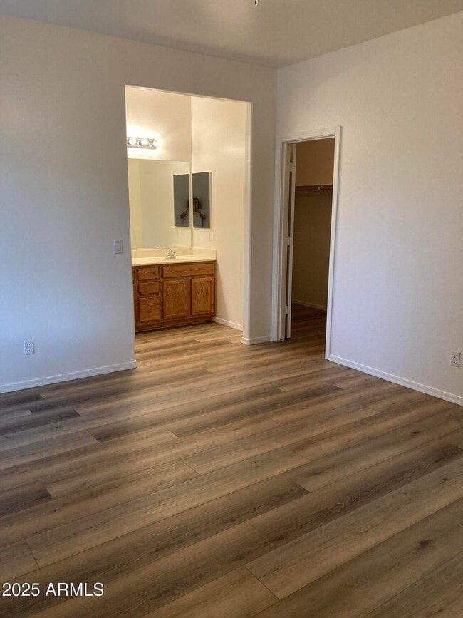 Building Photo - 955 Salida Ln