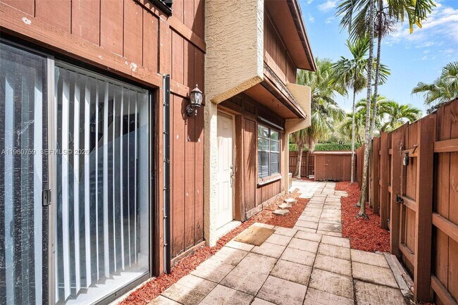 Building Photo - 7074 SW 114th Pl