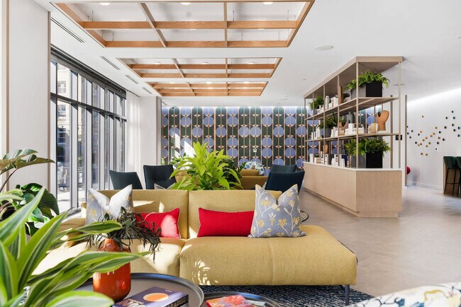 Building Photo - 79 Queensberry St