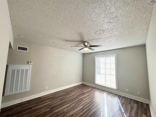Primary Photo - 1509 Trigg Ln