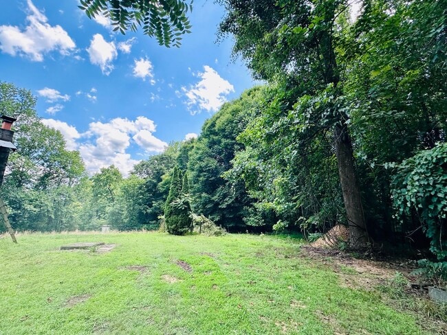 Building Photo - NEW RENTAL LISTING