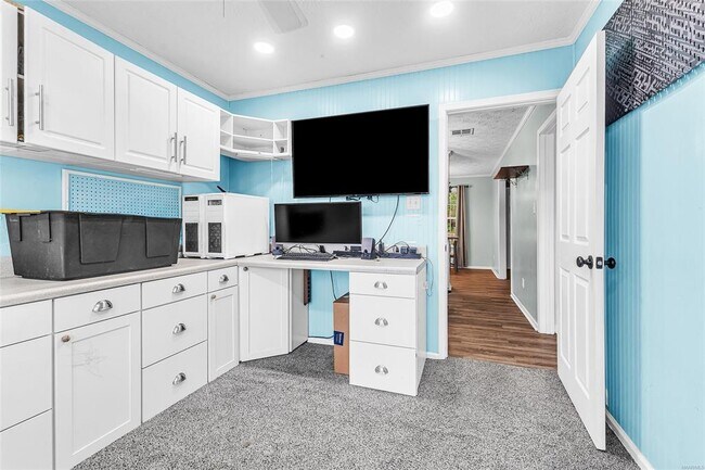 Building Photo - 140 Livingston Cir
