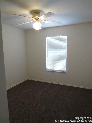 Building Photo - 3 Bedroom Townhouse near Medical Center!  ...